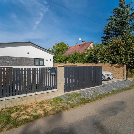 Сasa de vacaciones House Adonis *