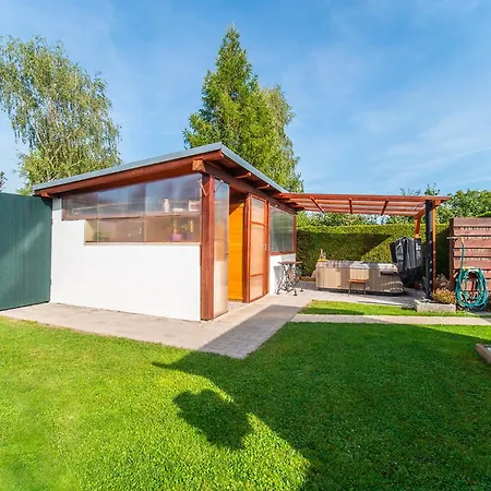 House Adonis