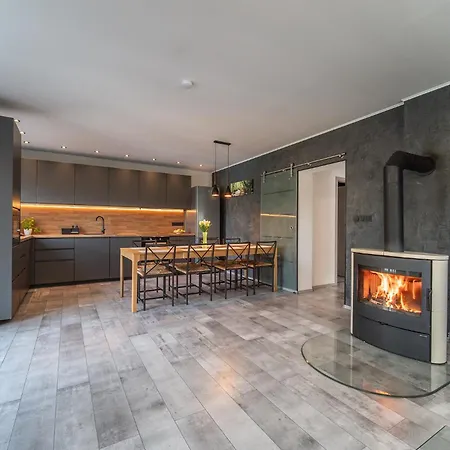 House Adonis * Bystřice