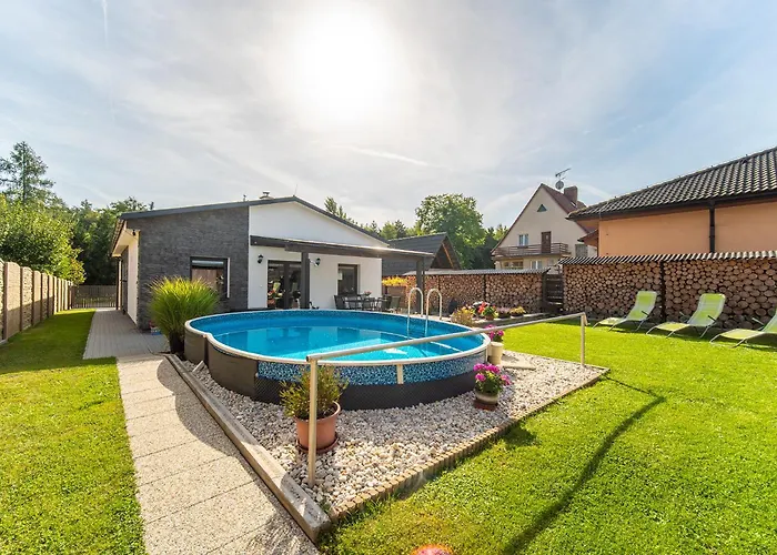 House Adonis 펜션 Bystřice